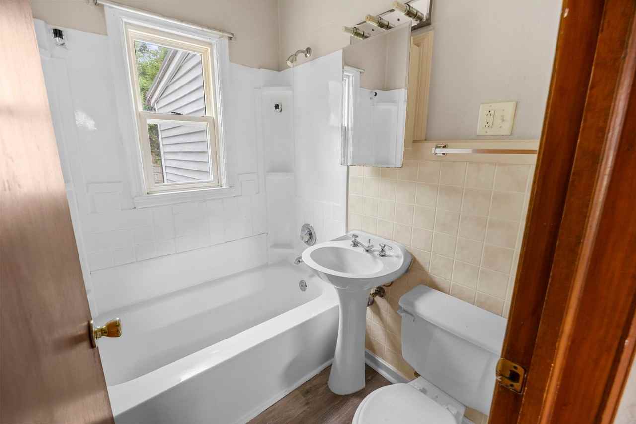 3934 54th St - Photo 3 of 12