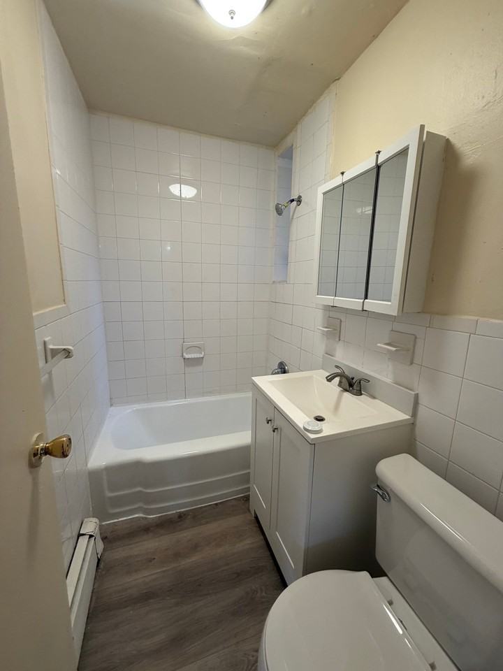 76 E Park St #8 - Photo 4 of 5