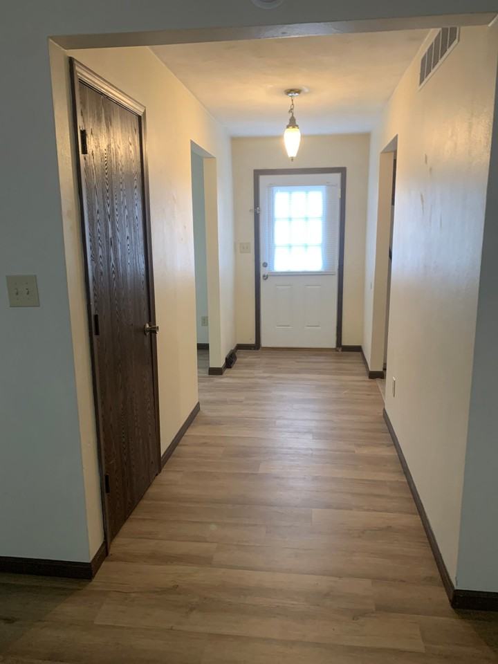 2211 Weathered Rock Rd #B - Photo 5 of 18