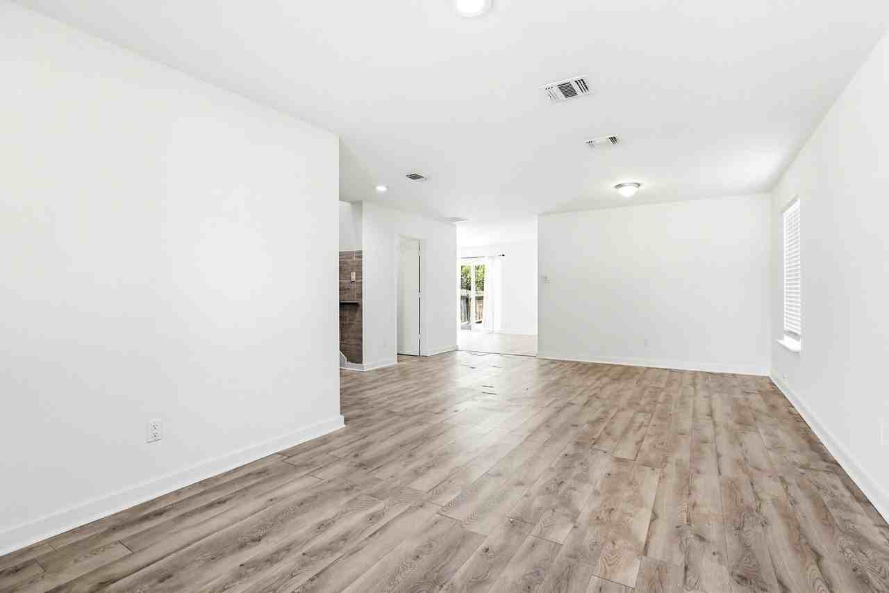 9616 Kennebec Way - Photo 2 of 20