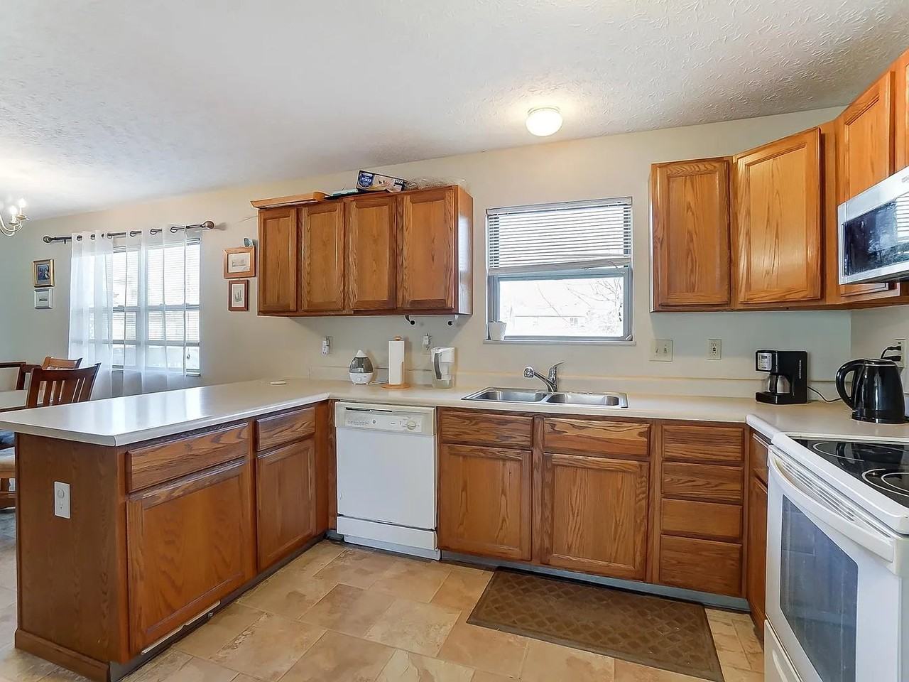 4056 Brookrun Dr - Photo 5 of 14