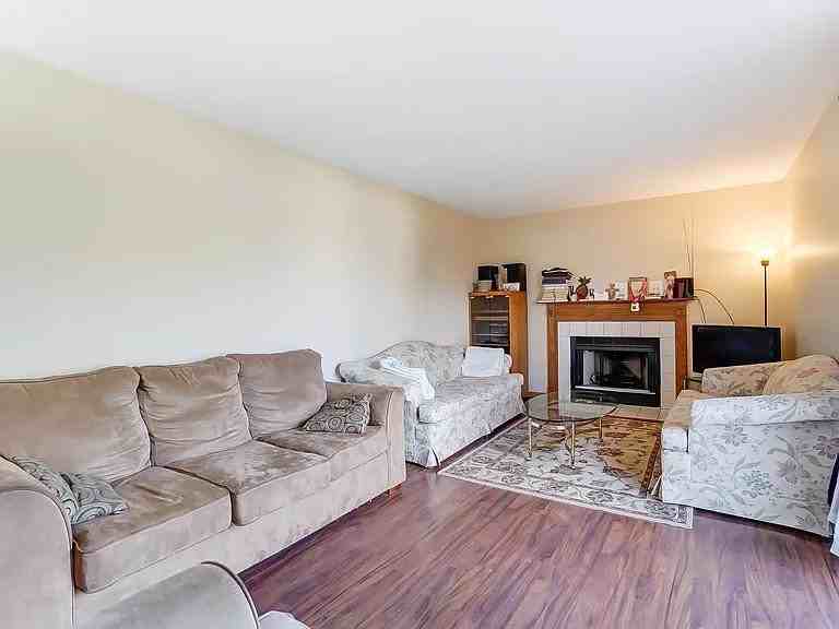 4056 Brookrun Dr - Photo 7 of 14