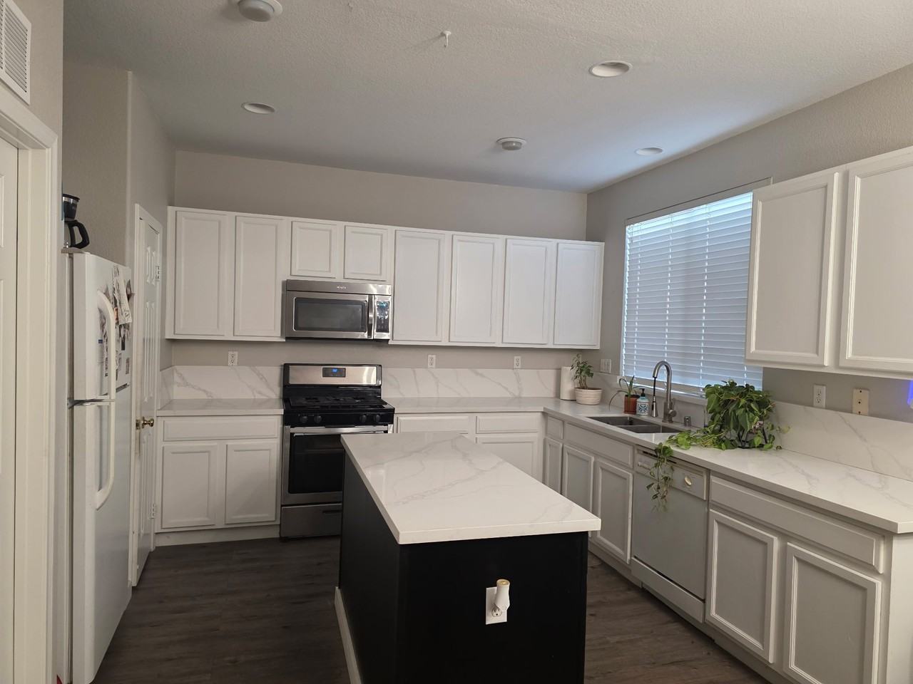 39271 Memory Dr - Photo 4 of 10