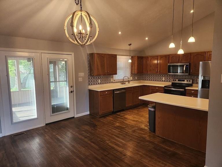 6010 Conestoga Trl - Photo 2 of 17