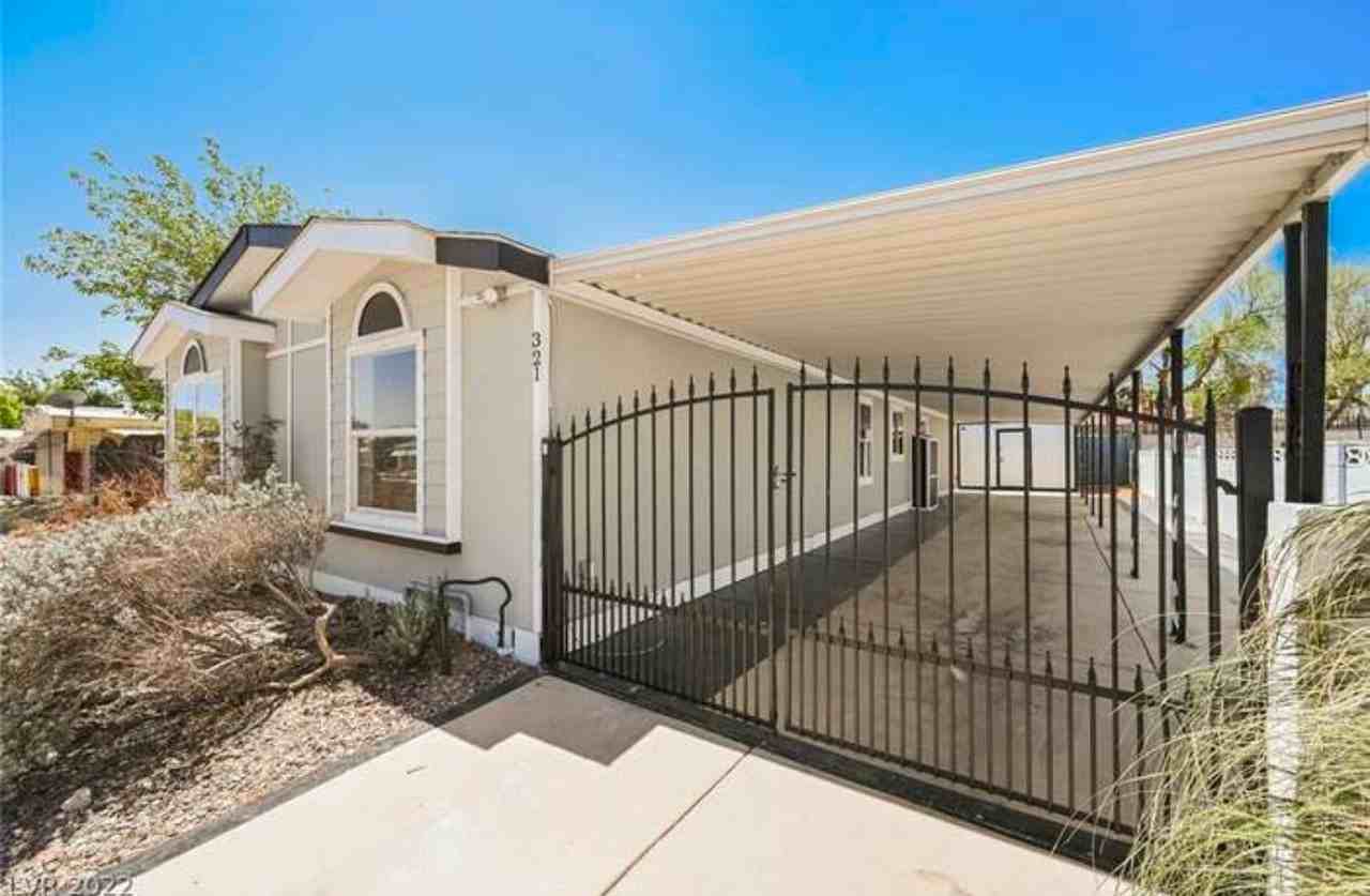 321 Sir William Way #NA - Photo 2 of 14