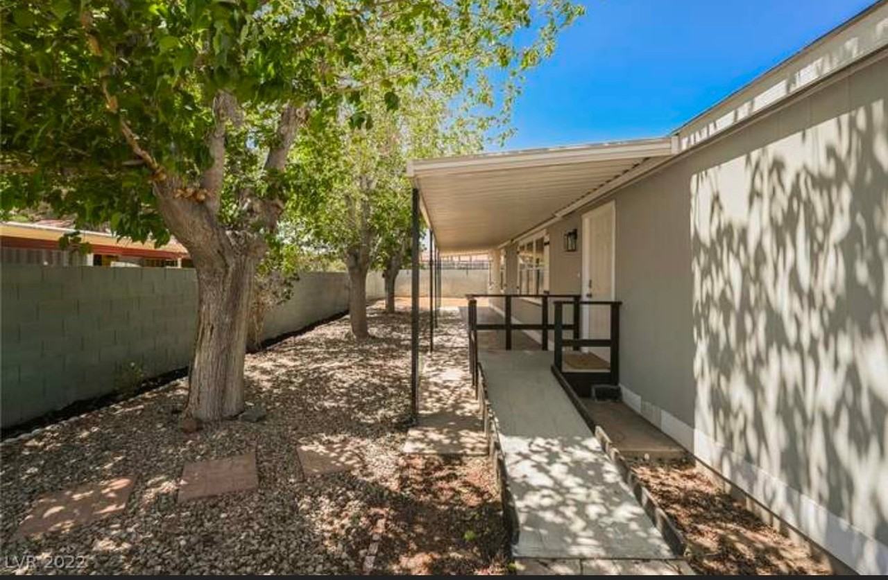 321 Sir William Way #NA - Photo 3 of 14