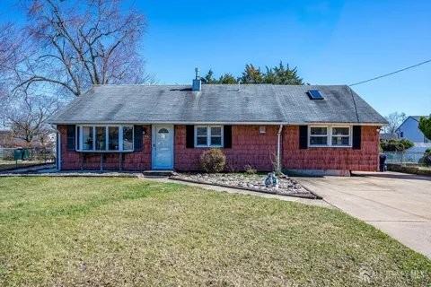 9 Haines Ave - Photo 2 of 16