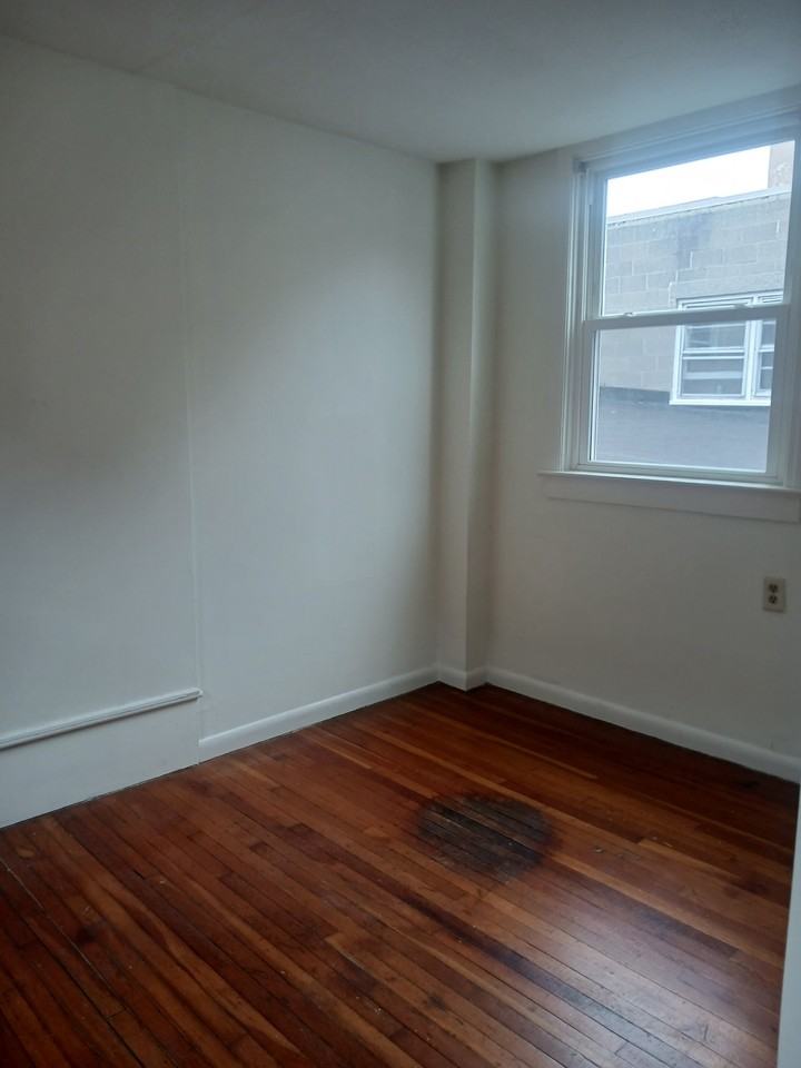17 N 4th St #17N4thREAR - Photo 4 of 7