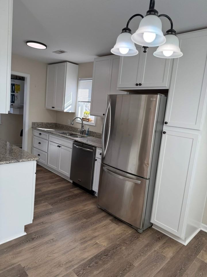 303 Cardinal Way - Photo 2 of 12
