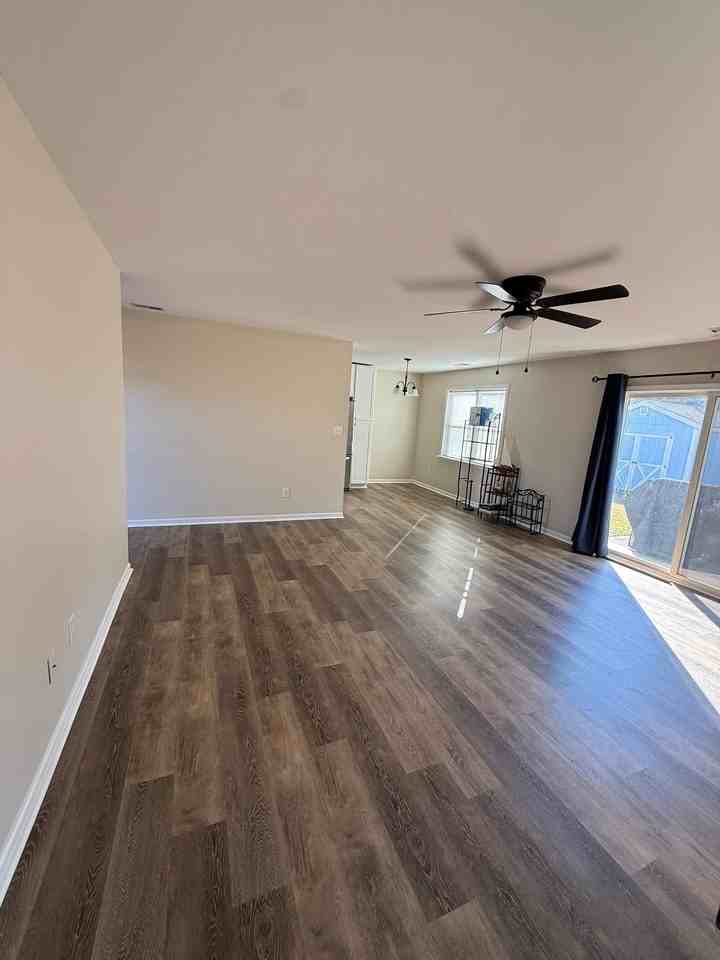 303 Cardinal Way - Photo 5 of 12