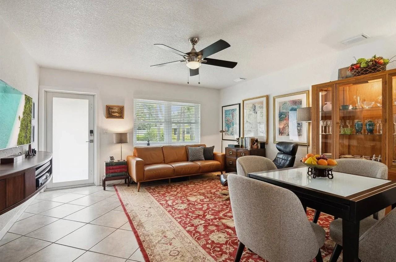 853 Nestreet - Photo 2 of 20