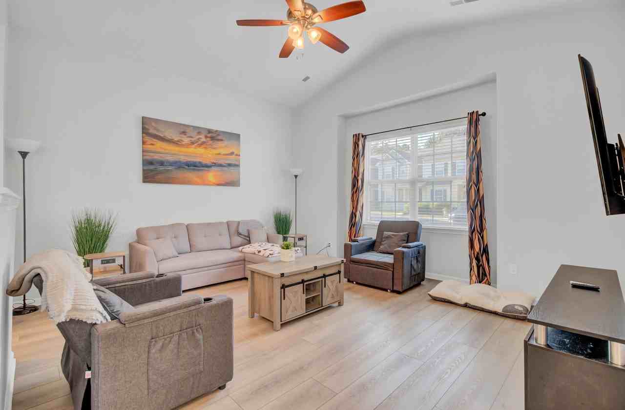 132 Woodward Rd - Photo 2 of 17