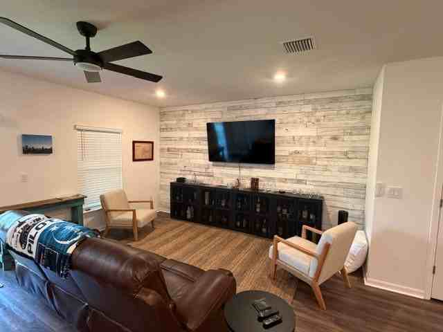 10708 Ironwood Tree Way - Photo 3 of 10