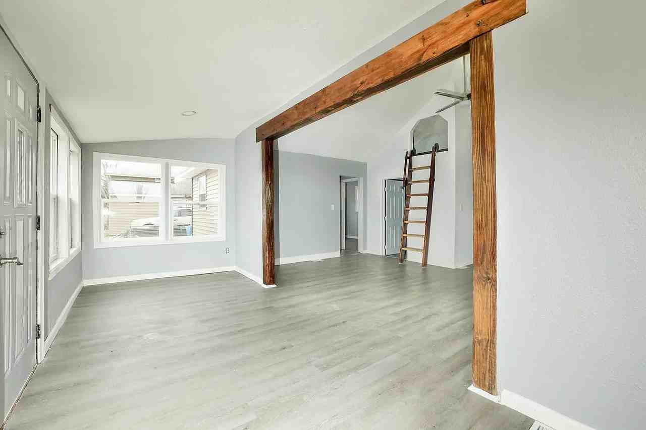 305 Bass Ln - Photo 2 of 17