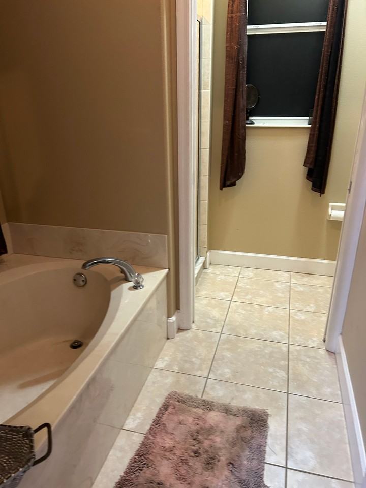 2348 Yancy St - Photo 3 of 8