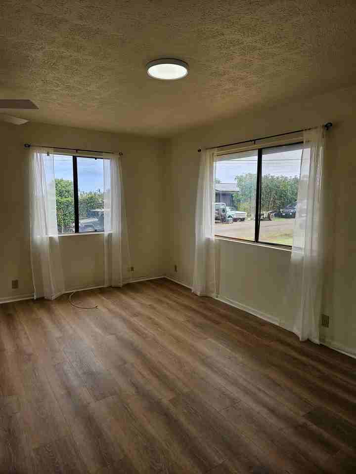 133 Hanalani St - Photo 5 of 8