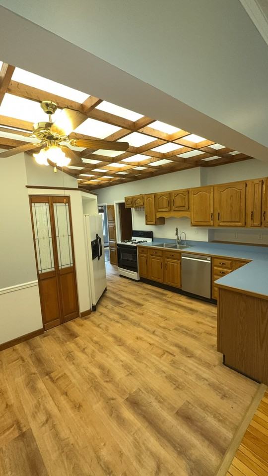 153 1st St #2 - Photo 7 of 19