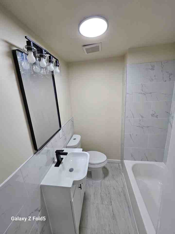 144 Huntington Ter #2L - Photo 7 of 12
