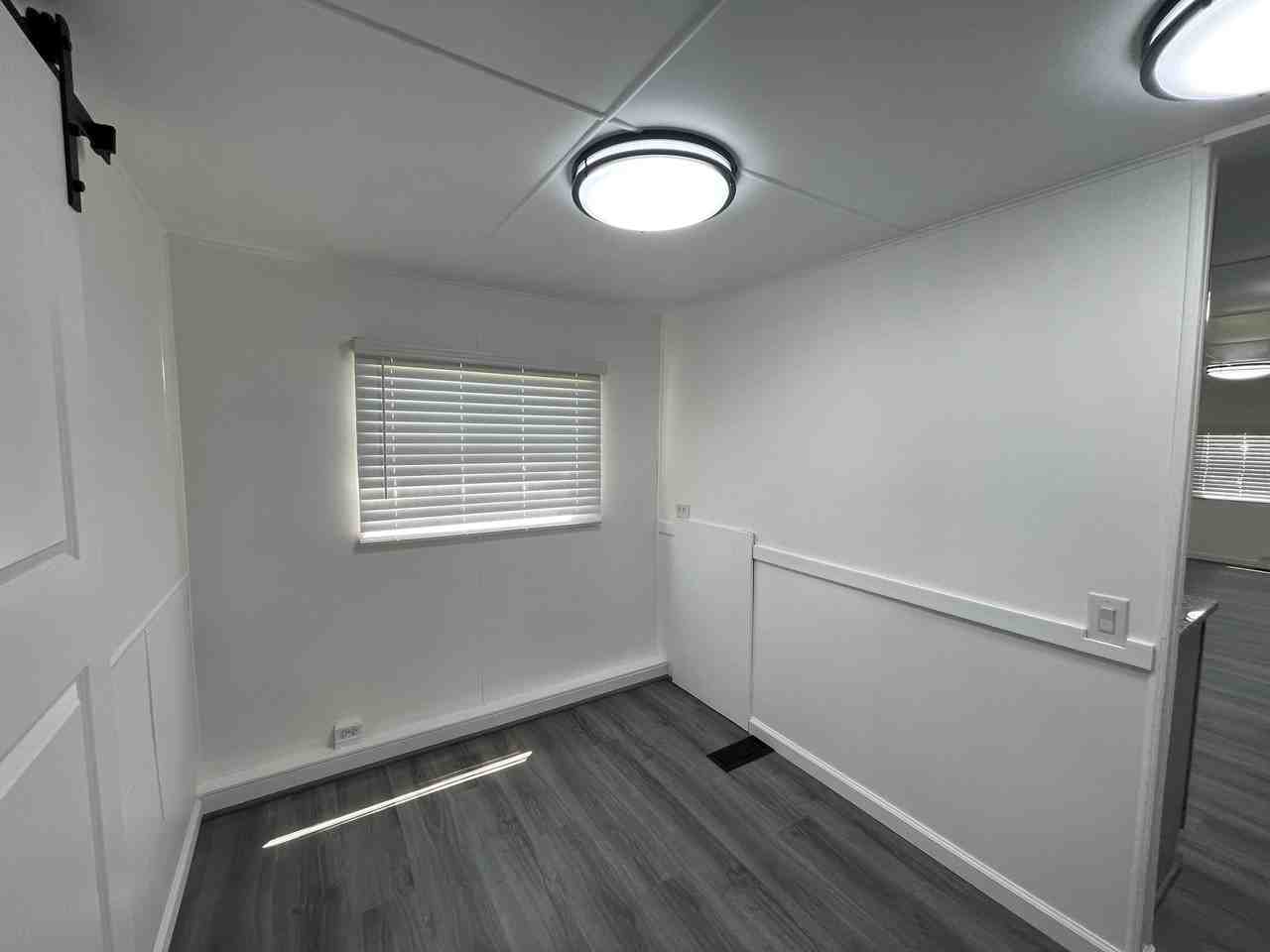 1001 Olive St - Photo 7 of 18