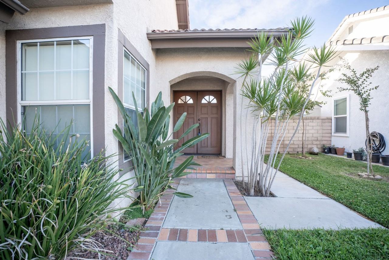 17410 Majestic Cypress Way - Photo 3 of 35