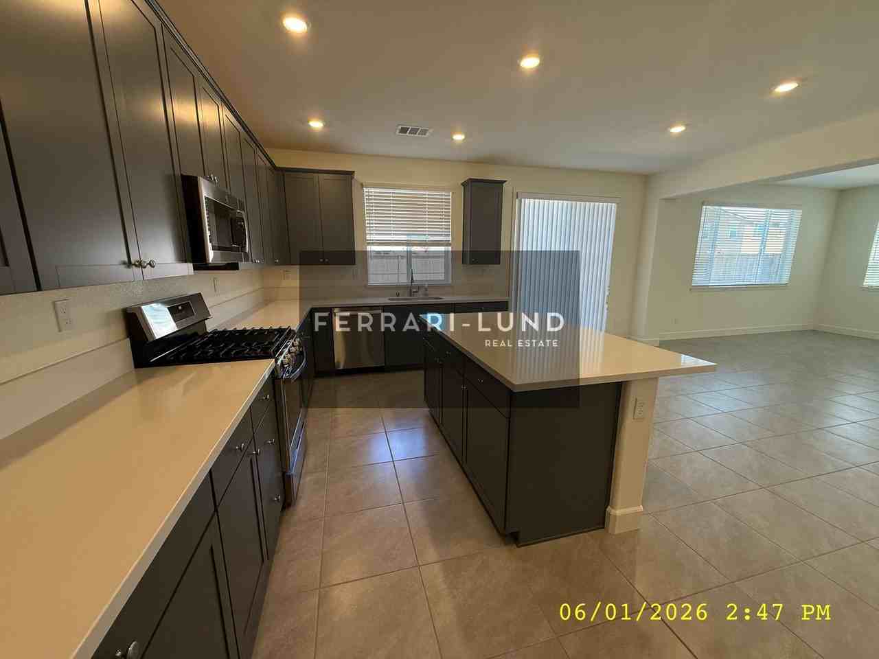 6822 Ronaldinho Dr - Photo 4 of 19