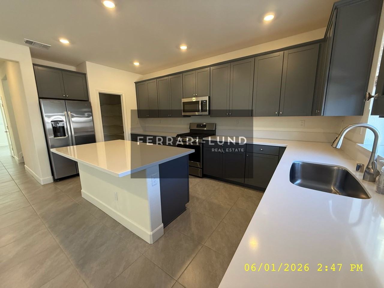6822 Ronaldinho Dr - Photo 5 of 19