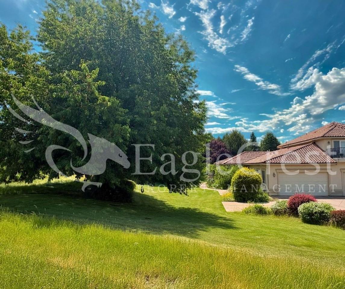 44 Vinehill Dr - Photo 5 of 17
