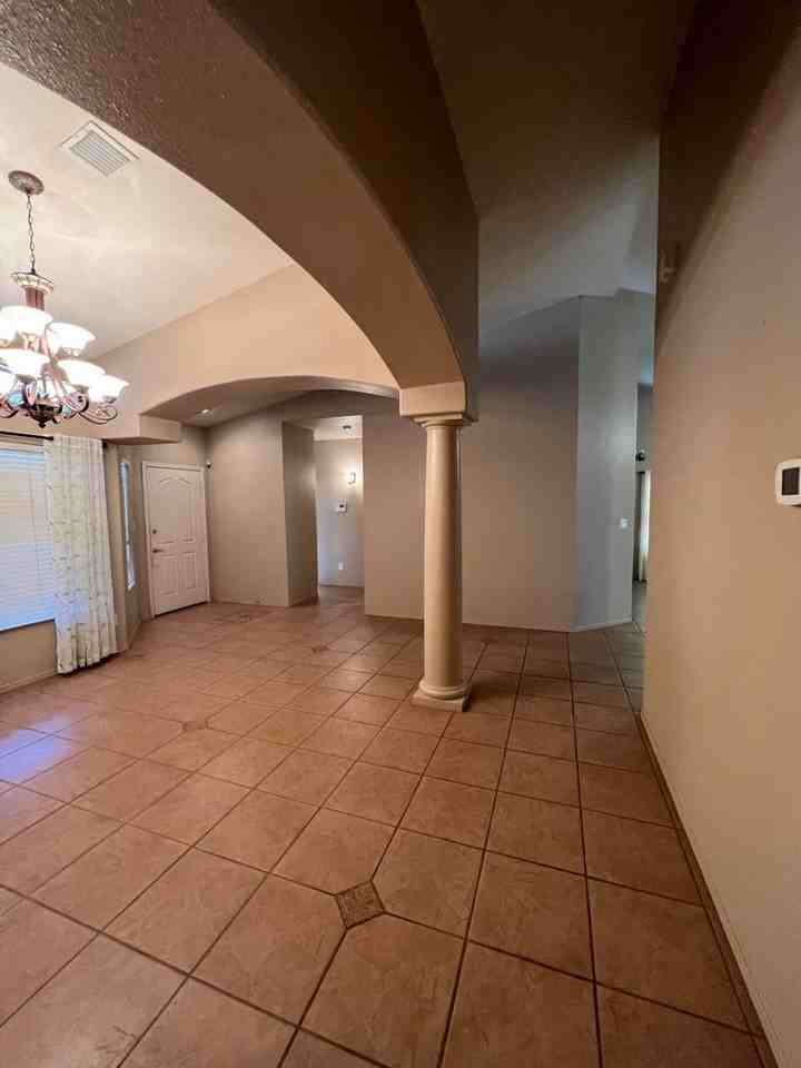4157 W 17th St - Photo 6 of 28