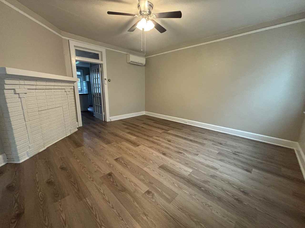 807 Cedar Ter - Photo 2 of 18
