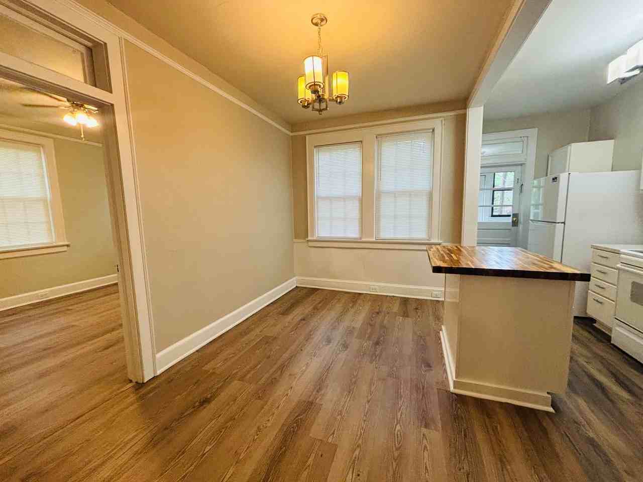 807 Cedar Ter - Photo 6 of 18
