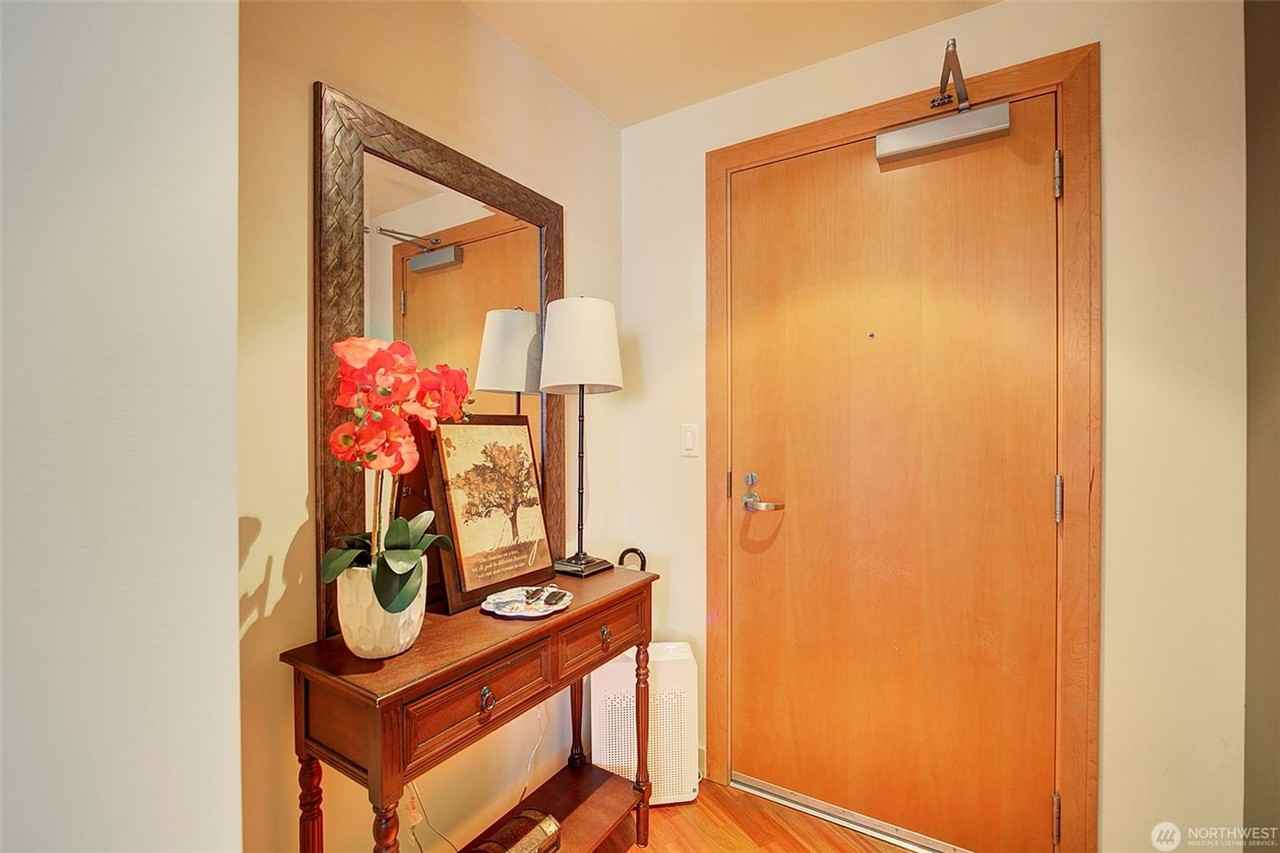 10650 Ne 9th Pl #1420 - Photo 2 of 19