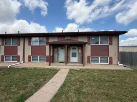 featured image of 2422 W Savannah St