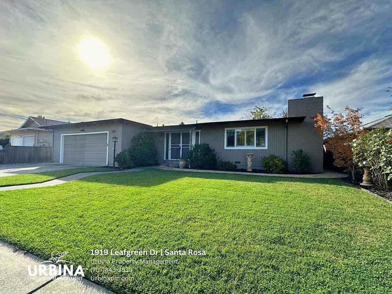 1919 Leafgreen Dr - Photo 2 of 21