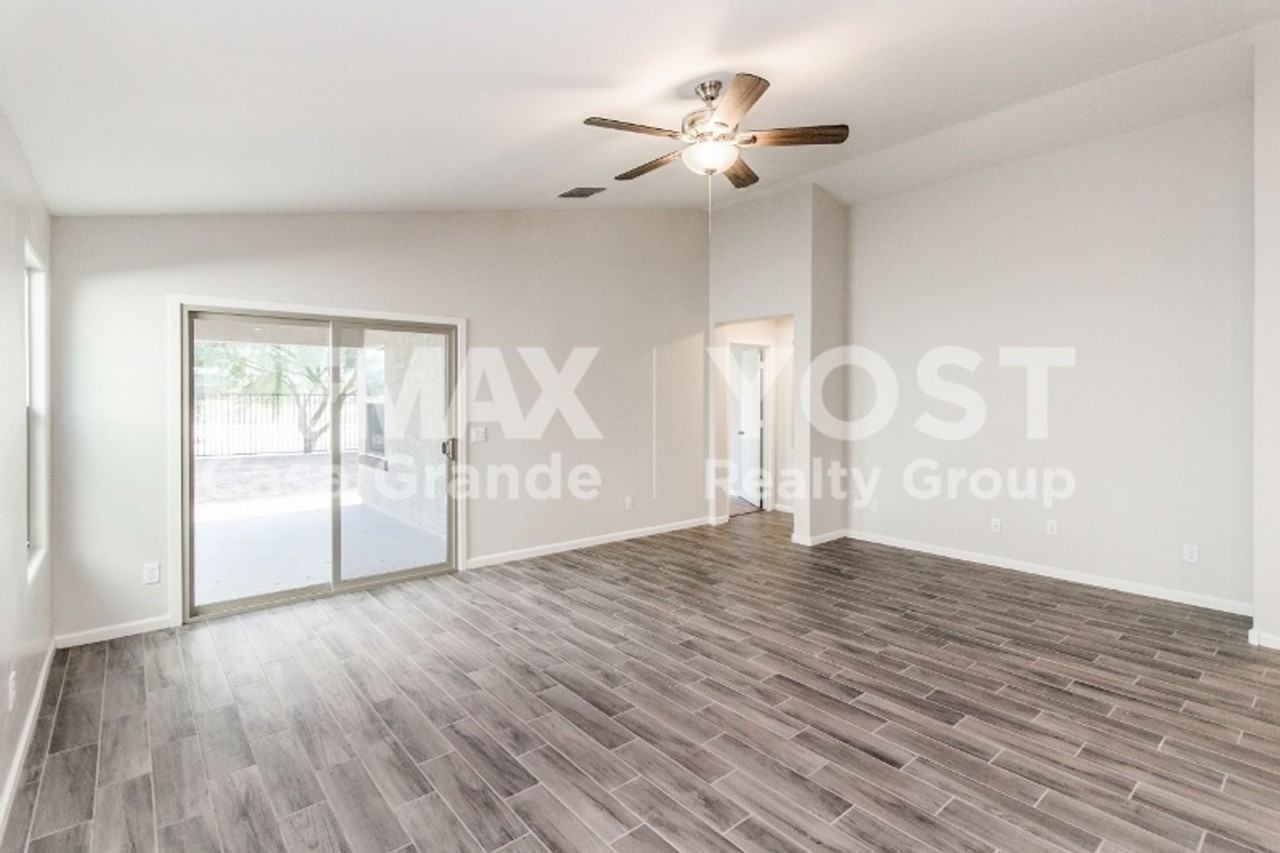 803 W Jardin Dr - Photo 2 of 14