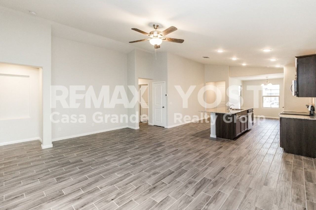 803 W Jardin Dr - Photo 3 of 14