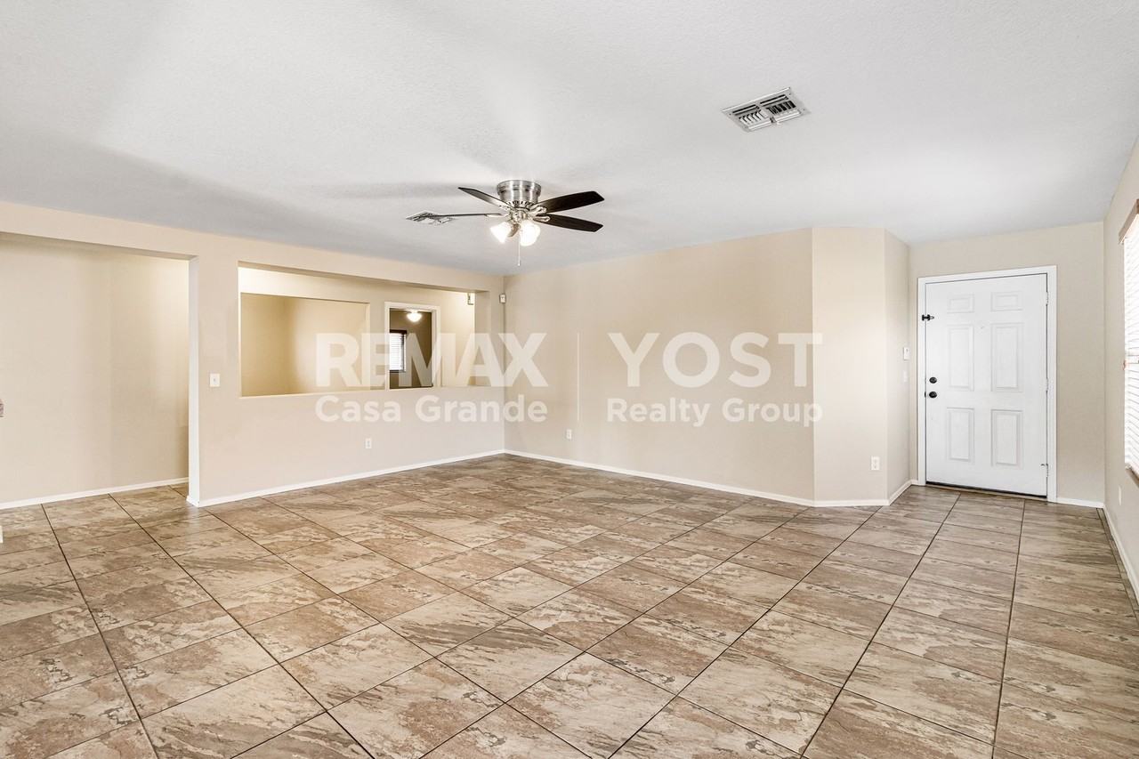 520 W Casa Mirage Ct - Photo 3 of 11