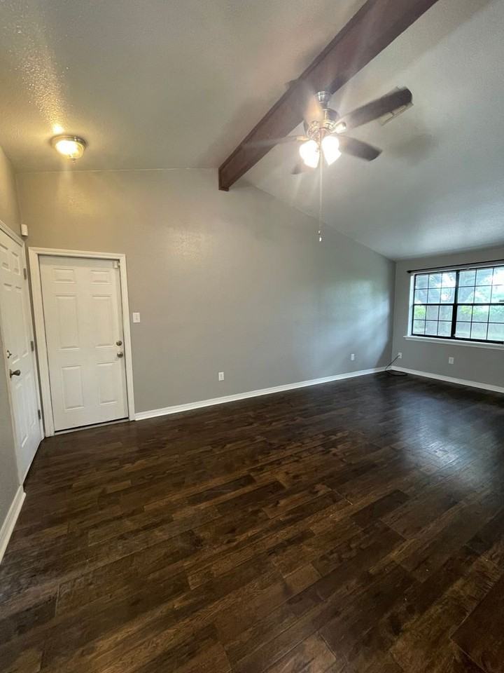 5302 Lauri Ln - Photo 5 of 13