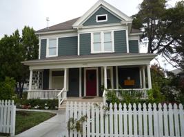 featured image of 405 Kipling St