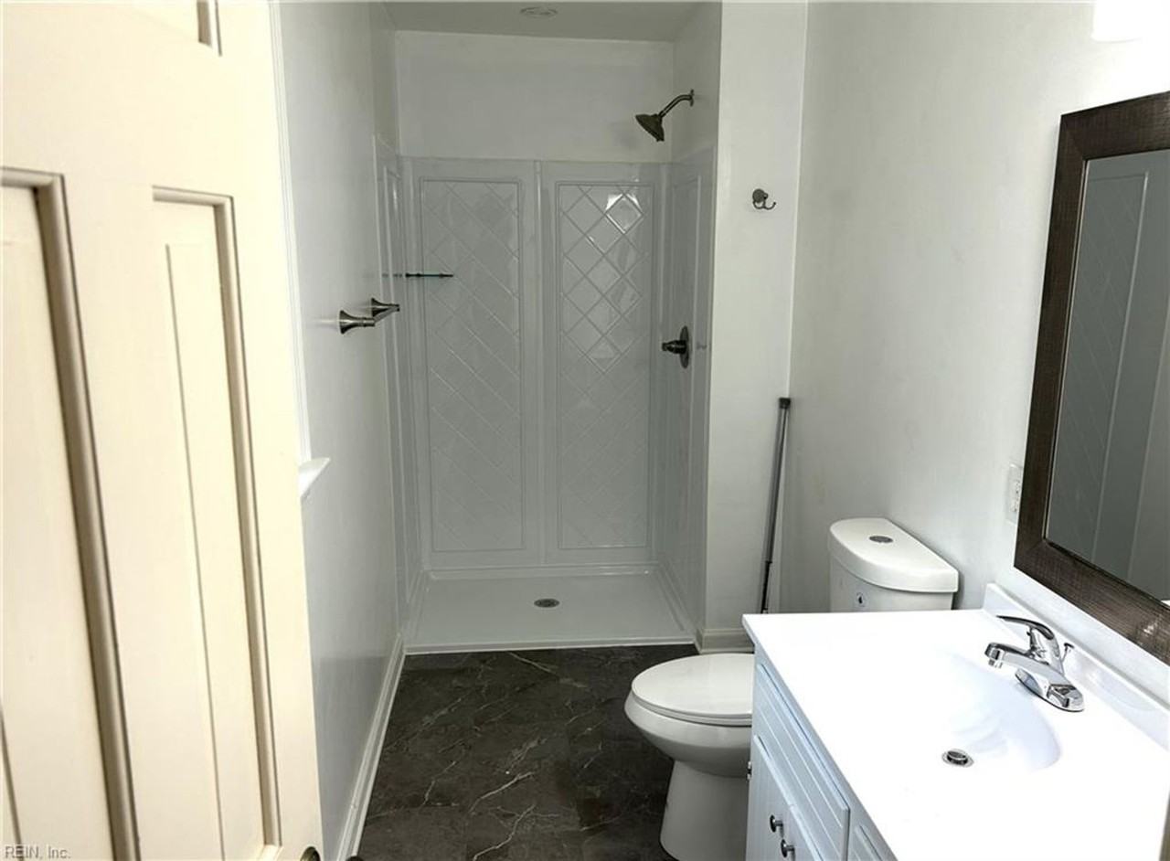 203 Kenmar Dr - Photo 3 of 13
