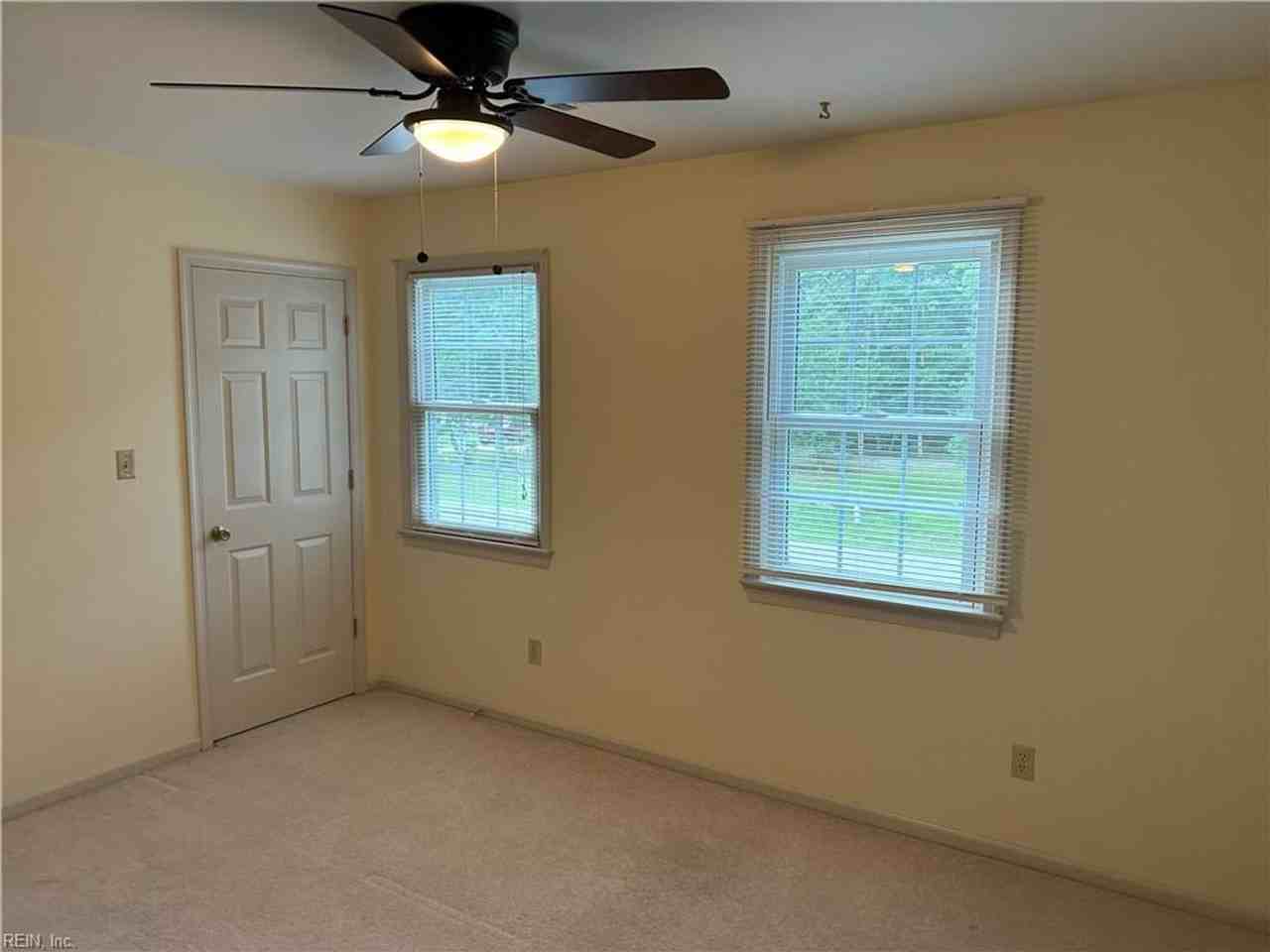 203 Kenmar Dr - Photo 4 of 13