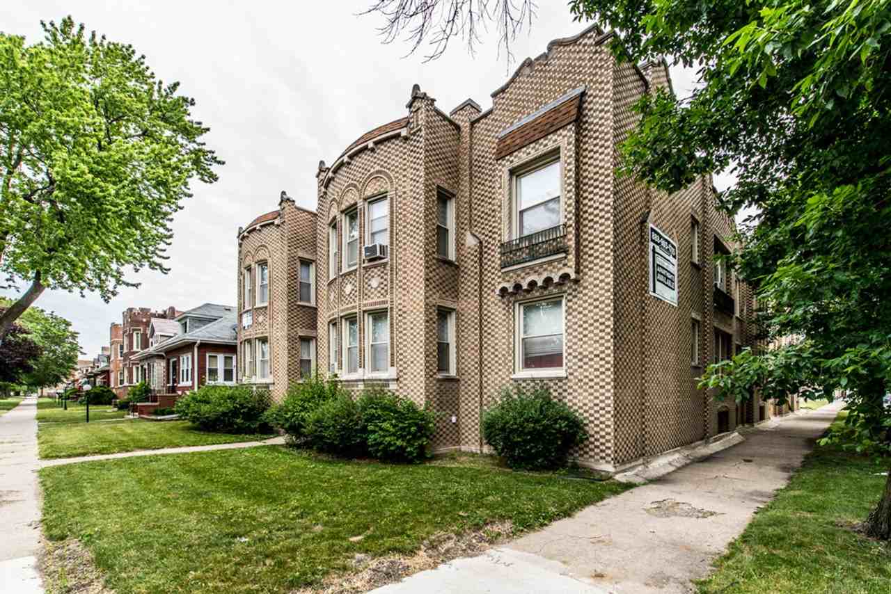 7955 S Calumet - Photo 7 of 18