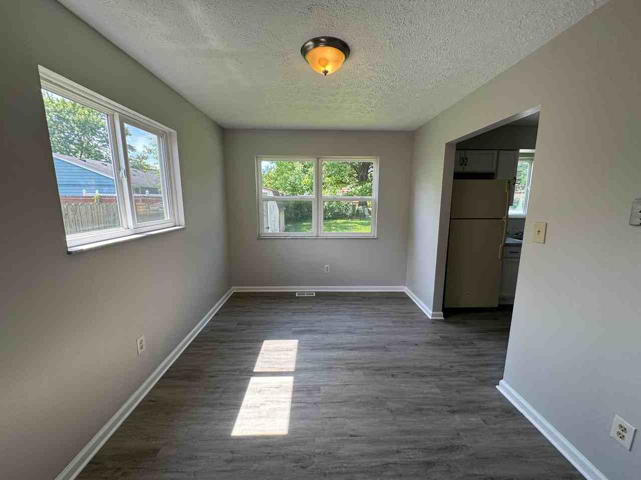 9634 Meadowlark Dr - Photo 5 of 38