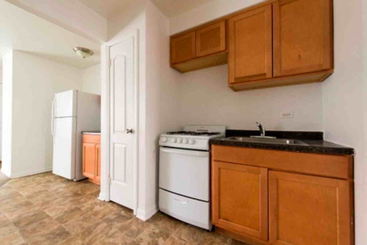 8312 S Ingleside - Photo 2 of 21