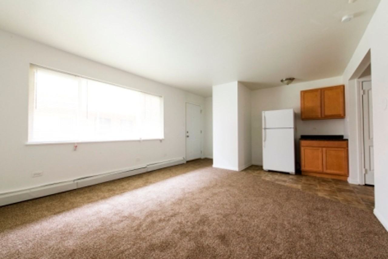 8312 S Ingleside - Photo 5 of 21