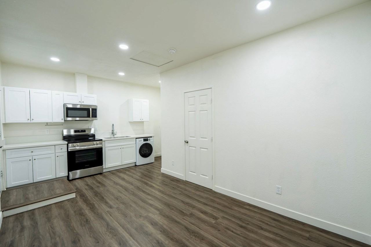 47 N Michigan St - Photo 3 of 13
