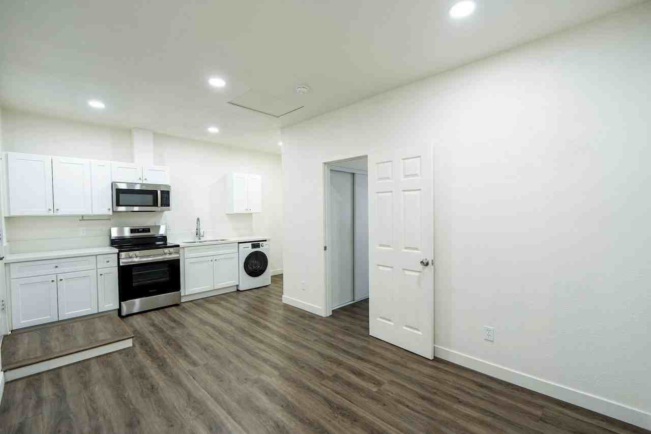 47 N Michigan St - Photo 4 of 13