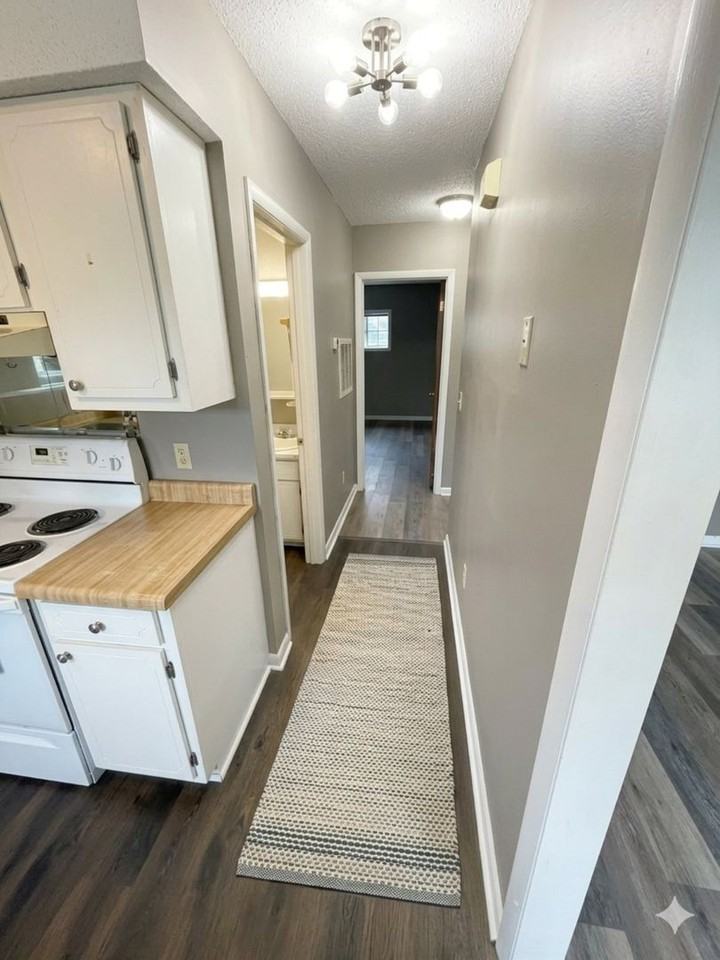 Hartshaw Dr - Photo 2 of 10