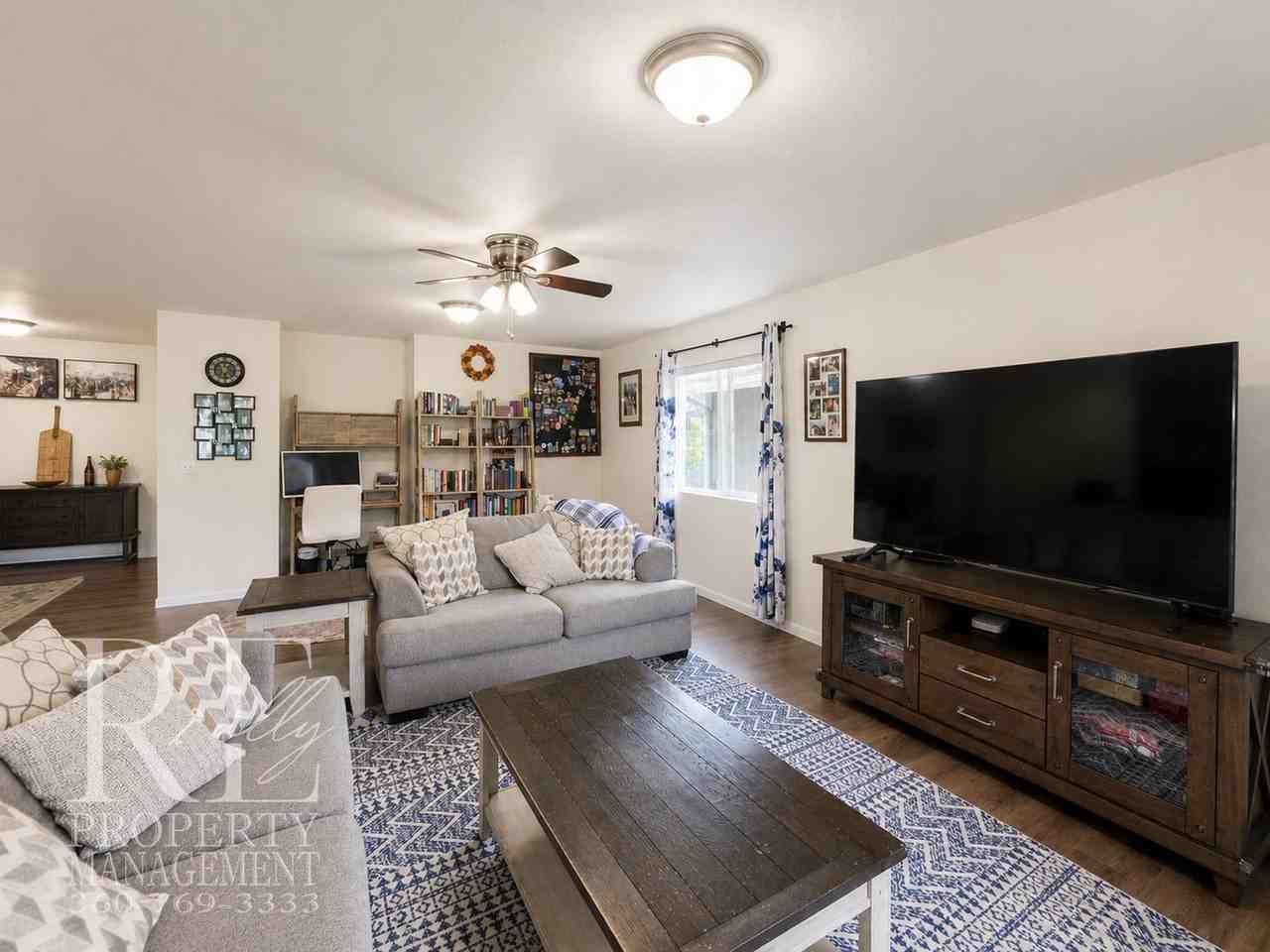 4250 Se Horsehead Way - Photo 6 of 32