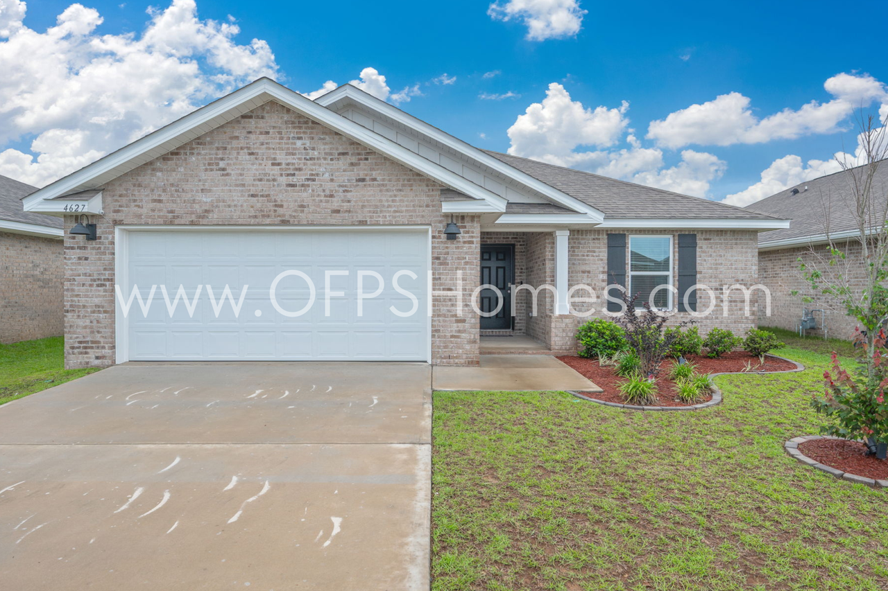 4627 Naval Ct - Photo 2 of 32