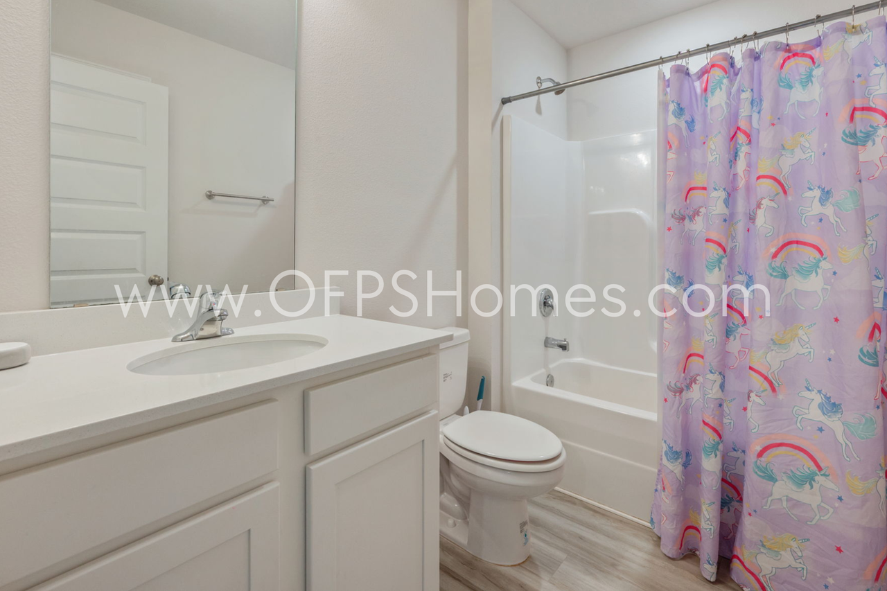 4627 Naval Ct - Photo 7 of 32